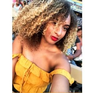 Meet your Posher, Rashele